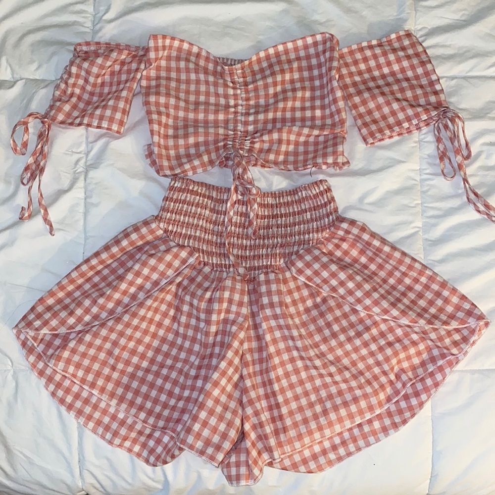 super cute two-piece set! NWOT